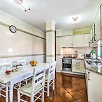 Bitoque Villa *