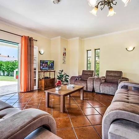 Bitoque Villa *
